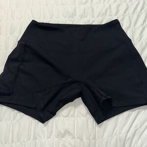 Peter Millar Women's Black Athletic Shorts